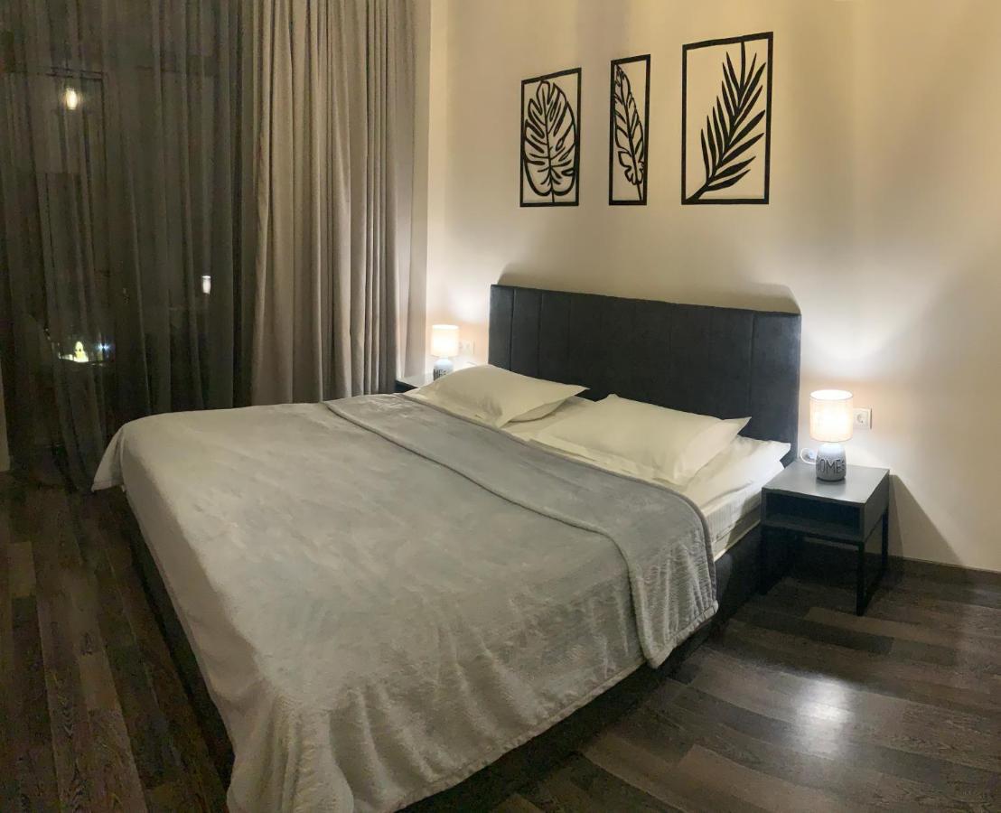 Monstera Leaf Appartment, Kechi House, تساجكادزور المظهر الخارجي الصورة